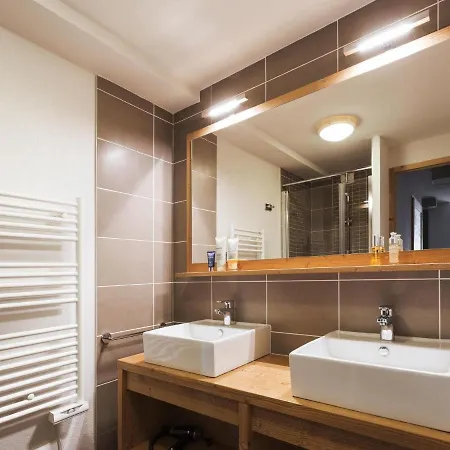 아파트 Apartment On Slopes In Les Menuires