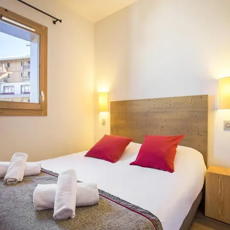 Apartment On Slopes In Les Menuires 아파트 *