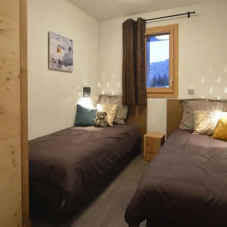 Apartment On Slopes In Les Menuires 아파트 *