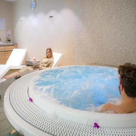 아파트 Apartment On Slopes In Les Menuires